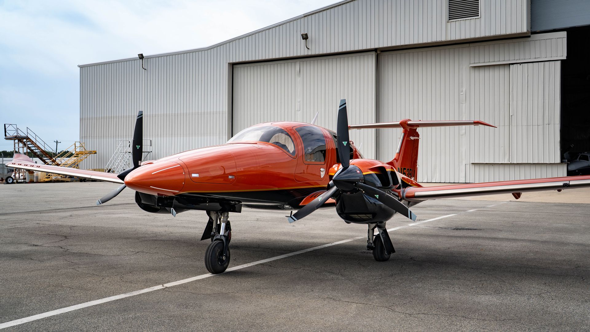 2025 Diamond DA62 N535LA for Sale | LifeStyle Aviation